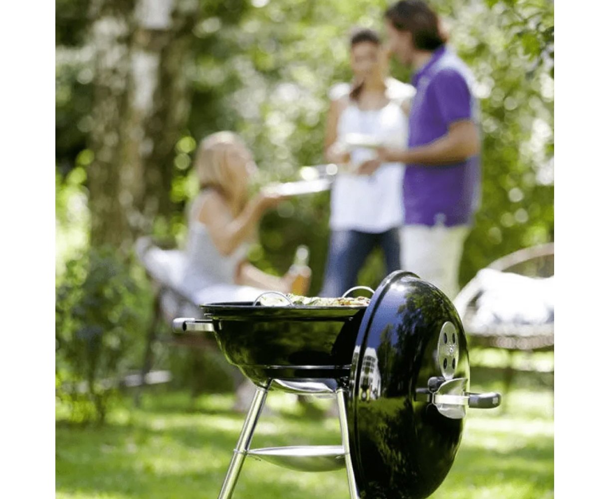 Угольный гриль Weber Compact Kettle 47 см черный 1221004 - купить в ...