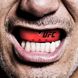 Капа для бокса OPRO Silver UFC Hologram Red/Black (art.002259001), изображение 4