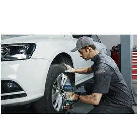 Аккумуляторный ударный гайковерт Bosch Professional GDS 18V-400 (06019K0020), изображение 2