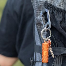 Фонарь ручной Olight iTHX Orange Feathers (2370.43.83), изображение 2
