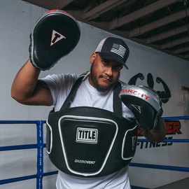 Лапы боксерские Title Boxing Aerovent Anarchy Punch Mitts Black/Silver (AASPM BK/SV), изображение 4