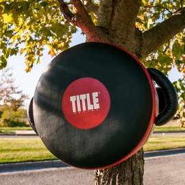 Макивара Title Boxing Wrap-Around Stationary Punch Shield Black/Red (WASPS), изображение 4