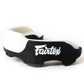 Капа для бокса Fairtex MG3 (возраст 11+) Black (MG3_Black), изображение 3