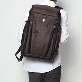 Рюкзак Victorinox Almont Fliptop Laptop Professional Dark Earth 22л (Vt605305), изображение 2