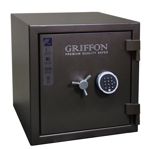 Сейф взломостойкий Griffon CLE III.50.E