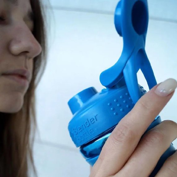 Шейкер спортивний BlenderBottle SportMixer Flip 28oz/820ml Cyan (SM 28oz Cyan), Колір: Cyan, зображення 3