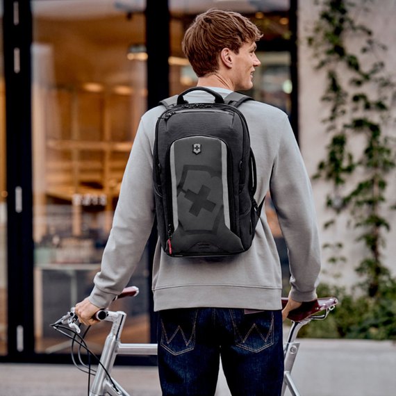 Рюкзак Victorinox TOURING 2.0/Black 21 л (Vt612118), Объем: 21 л, изображение 3