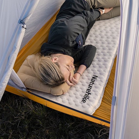 Самонадувающийся матрас сверхлегкий одноместный овальный Naturehike CNK2300DZ013, 35 мм, светло-серый (6976023926983), Цвет: Светло-серый, изображение 2