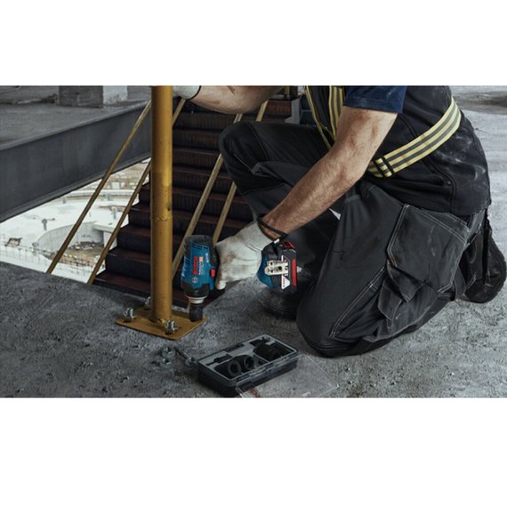 Аккумуляторный ударный гайковерт Bosch Professional GDS 18V-400 (каркас) (06019K0021), изображение 5