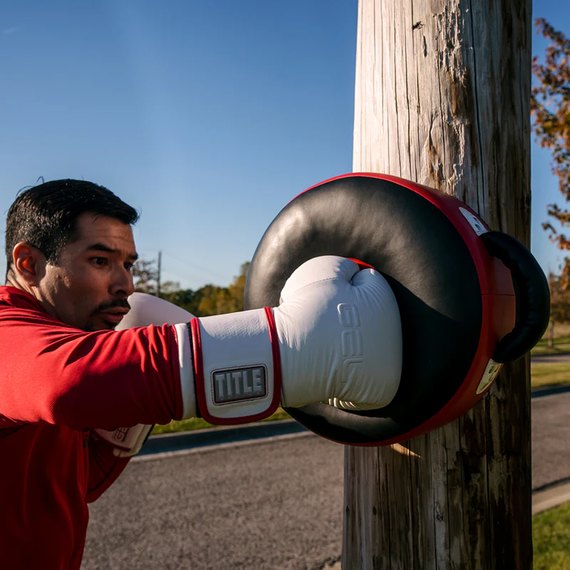 Макивара Title Boxing Wrap-Around Stationary Punch Shield Black/Red (WASPS), изображение 5