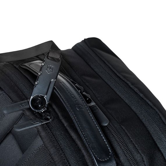 Рюкзак Victorinox Almont Deluxe Travel Laptop Professional Black 24л (Vt602155), изображение 4
