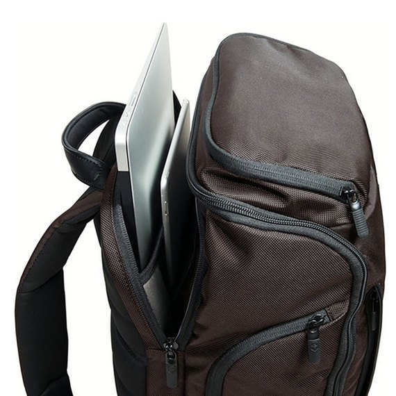 Рюкзак Victorinox Almont Fliptop Laptop Professional Dark Earth 22л (Vt605305), изображение 3